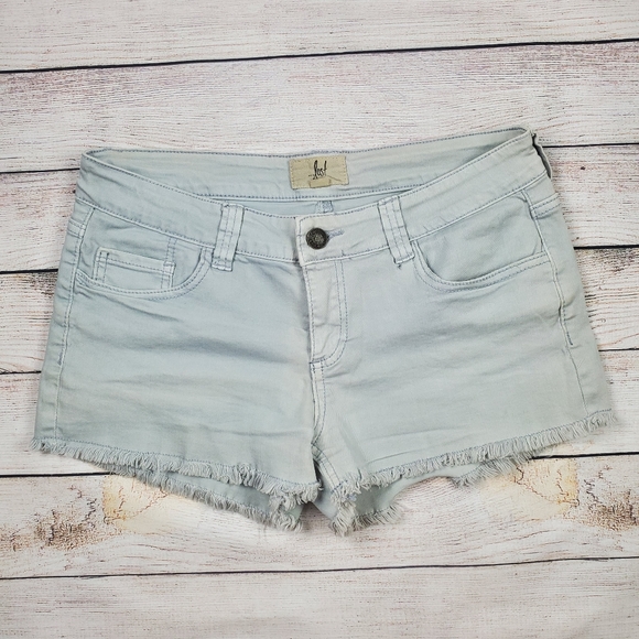 Lost Pants - Lost | Light wash cutoff denim shorts